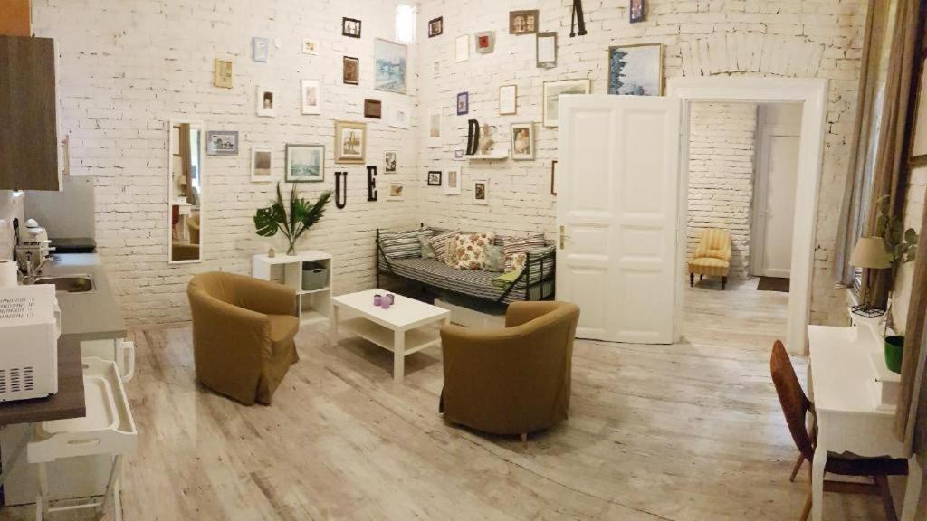 Wolf Apartment With Terrace By Nw Budapest Esterno foto